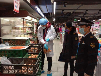 城陽區(qū)市場監(jiān)管局開展食品抽檢，保障市民食品安全